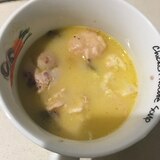 シーフードたっぷりのかぼちゃとカリフラワースープ